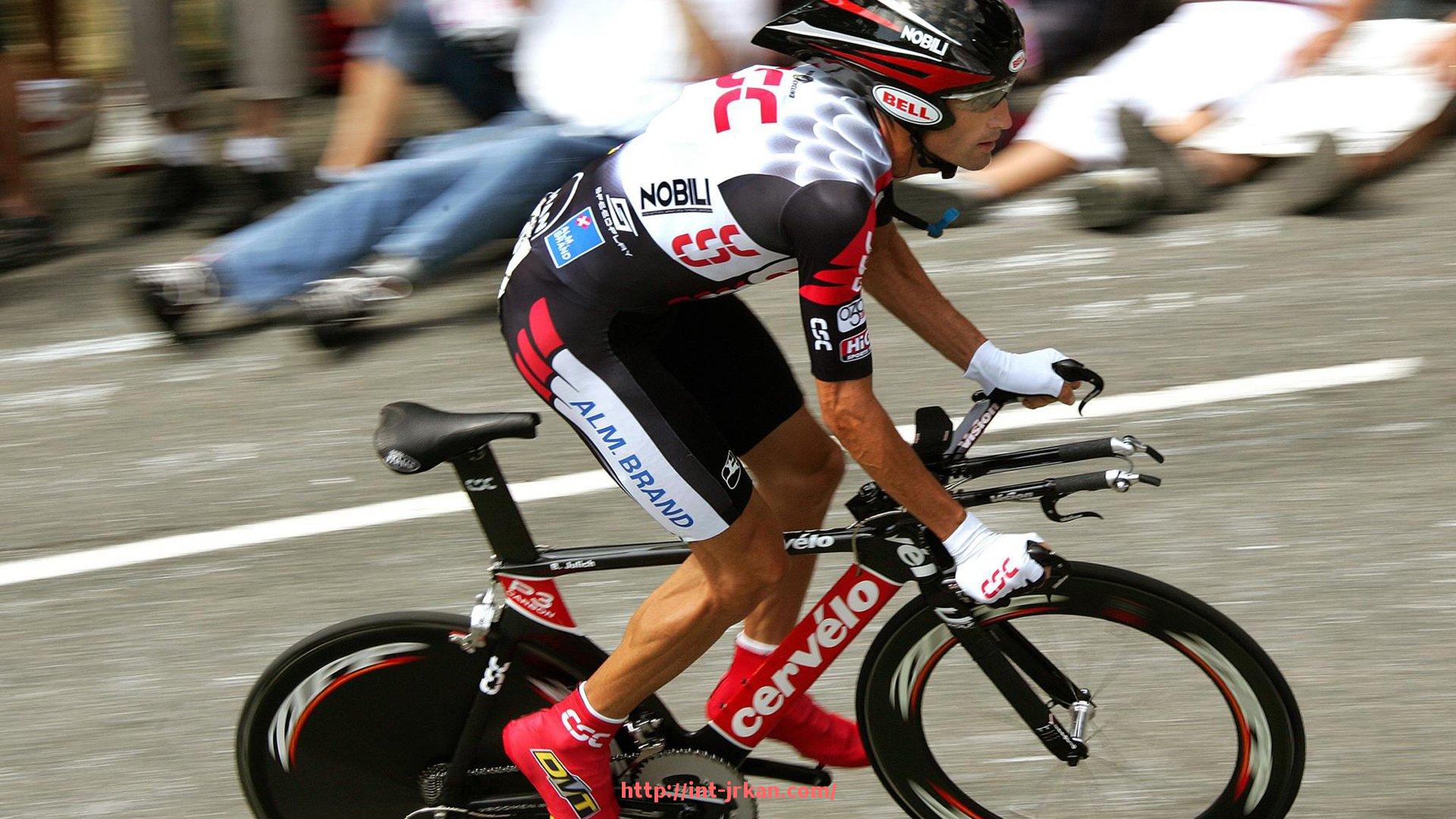 jrkan直播-火箭队最新常规赛表现及赛季前景预测